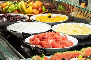 Morgenmadsbuffet hver dag (15.3 GBP pr. person)