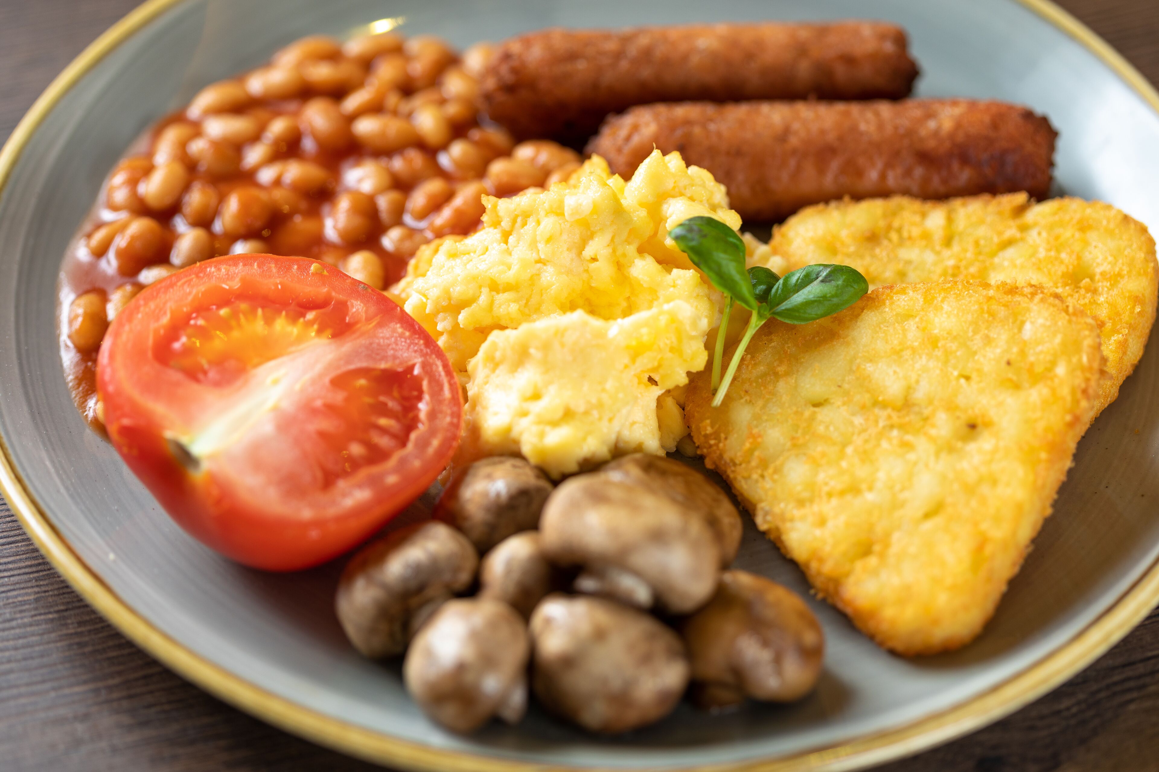 daily buffet breakfast (gbp 15.3 per person)