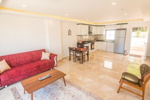 Smart TV - Stone House Aparts Kalkan  Center 2+1 with big garden and Poolterrace No.2 (Kas/Kalkan)