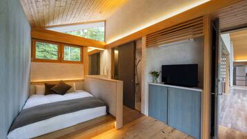 Sengetøy av topp kvalitet, safe på rommet og individuelt dekorert