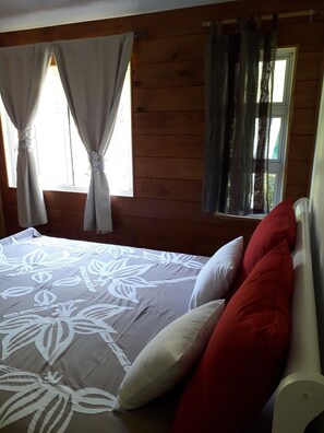 2 habitaciones, cuna de viaje, wifi gratis y ropa de cama