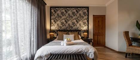 Desk, free WiFi, bed sheets