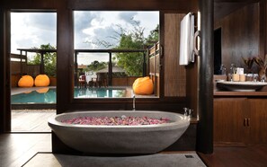 1 間睡房、高級寢具、記憶棉床墊、迷你吧贈品