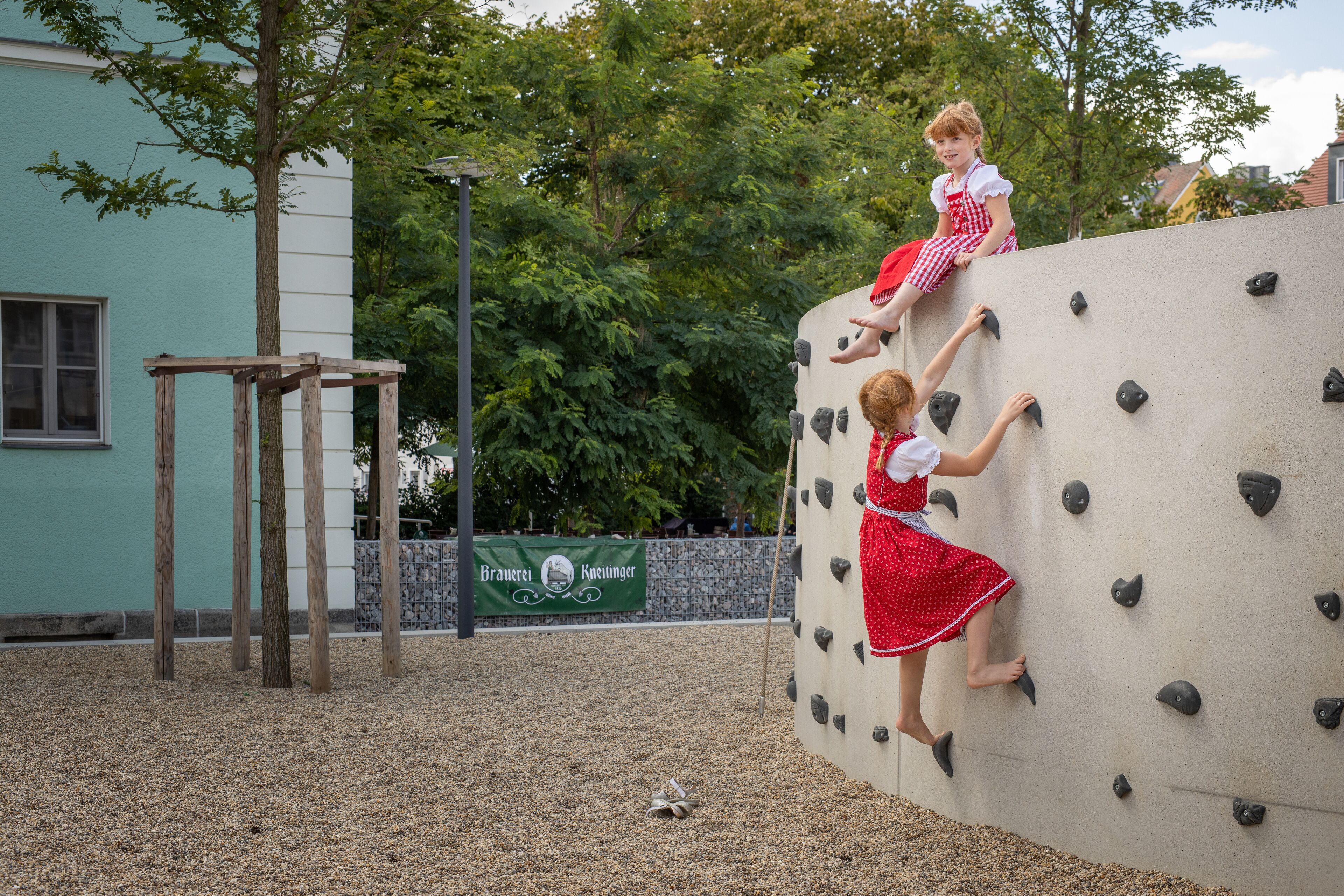 Children’s play area – outdoor