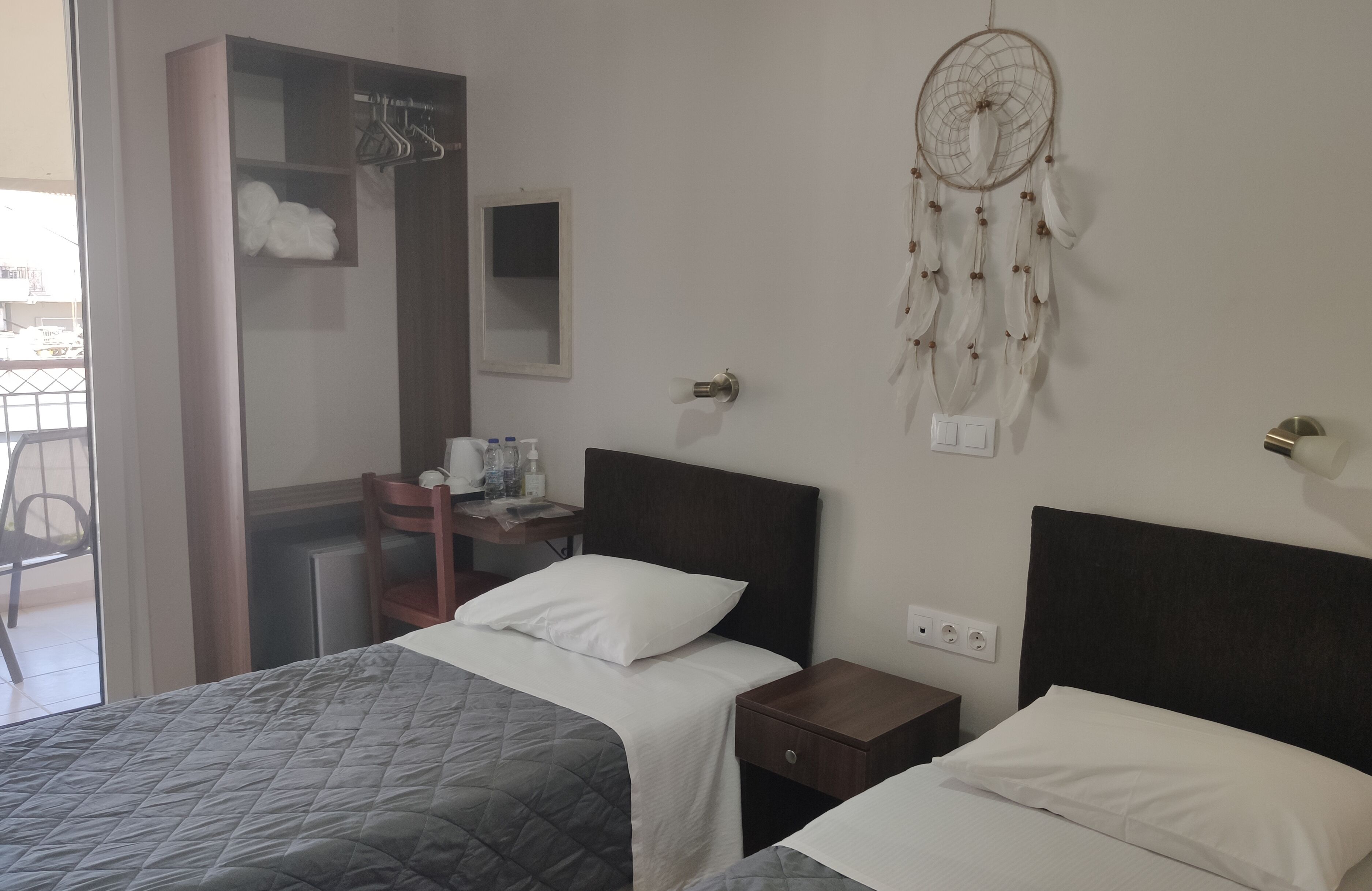 basic room | premium bedding, soundproofing, cots/infant beds, rollaway beds