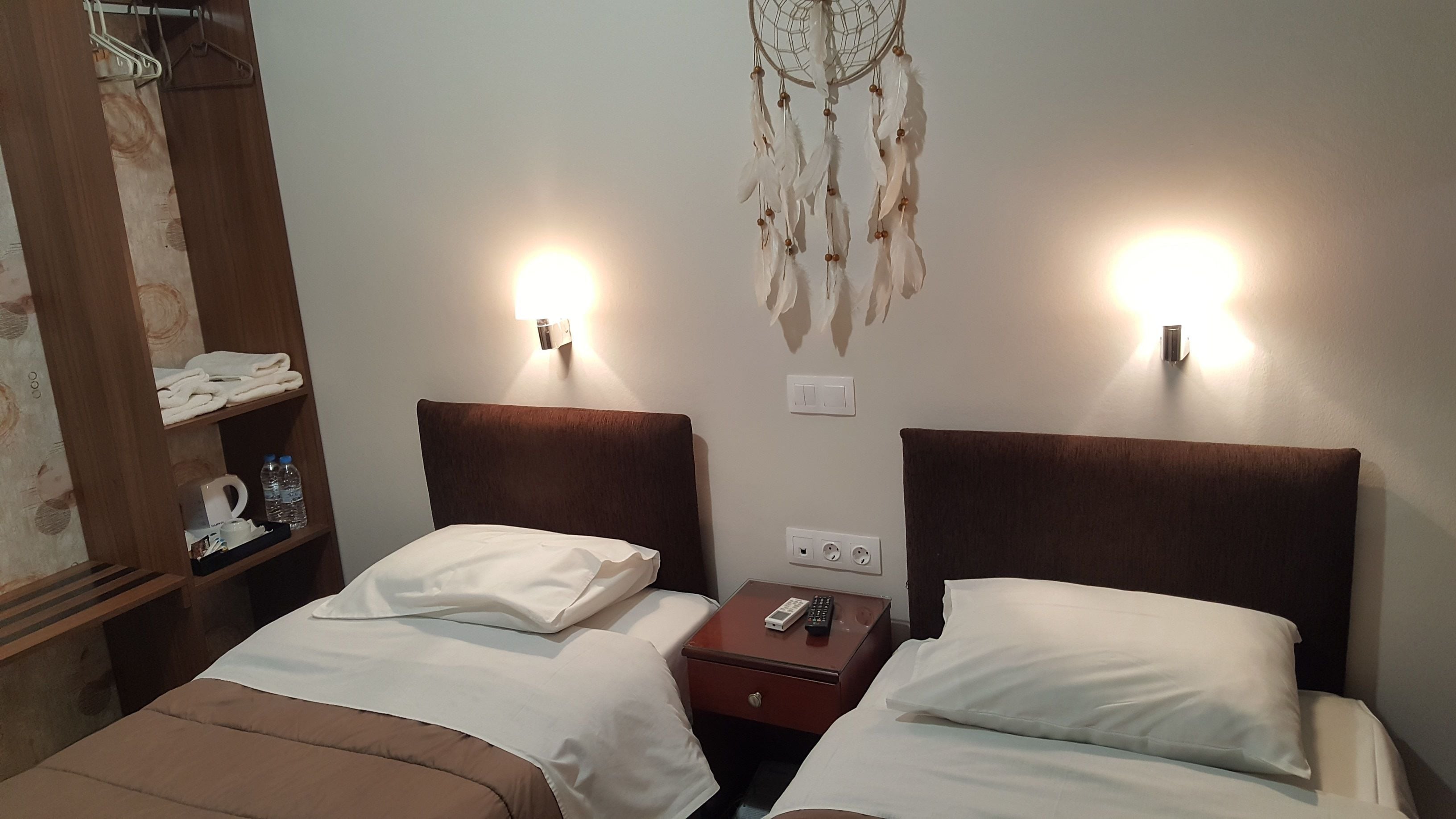 basic room | premium bedding, soundproofing, cots/infant beds, rollaway beds