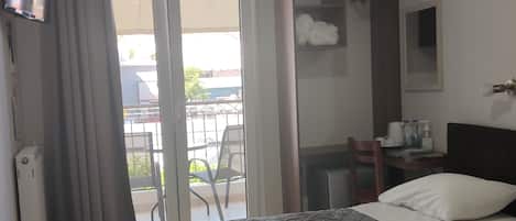 基础客房 | 高档床上用品、隔音、婴儿床、折叠床/加床(额外收费)