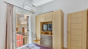 家庭公寓, 阳台 | 防过敏的被褥、客房内保险箱、笔记本电脑工作区、遮光窗帘