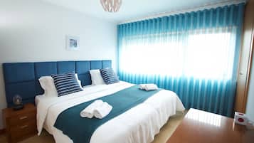 2 chambres, chambres insonorisées, fer et planche à repasser