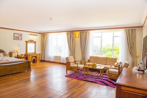 Superior Suite King | 1 habitación, minibar, caja de seguridad en la habitación y escritorio 