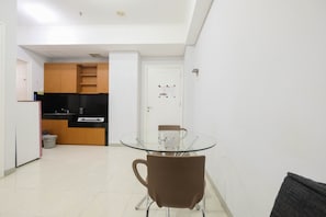 TV - 2BR Apartment at Silkwood Residence near Gading Serpong (Tangerang)