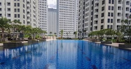 3BR Apartment with Pool View at M-Town Residence