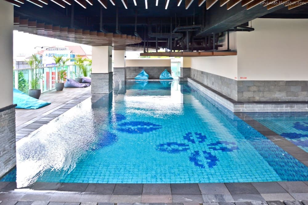 City View Studio Apartment at Tamansari La Grande