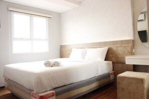 2 bedrooms, free WiFi, bed sheets - Classic 2BR Apartment At Gateway Pasteur near Exit Toll (Cimahi)