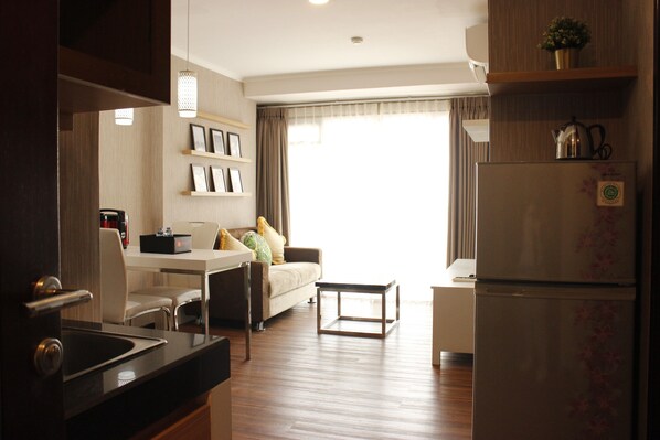Interior - Classic 2BR Apartment At Gateway Pasteur near Exit Toll (Cimahi)