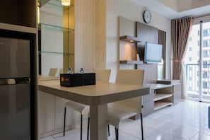 Room | Ruang tamu | TV 