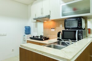Room | Private kitchenette - Cozy and Elegant 2BR Kemang Village Apartment (Jakarta)