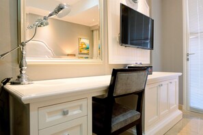 Habitación | 1 dormitorio, escritorio, wifi gratis y ropa de cama