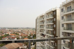 Exterior - Exquisite 1BR Apartment at Gateway Pasteur (Cimahi)