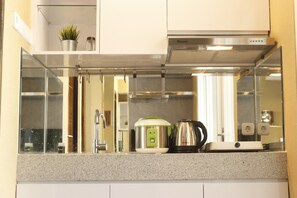 Room | Private kitchen | Fridge, stovetop, electric kettle, cookware/dishes/utensils