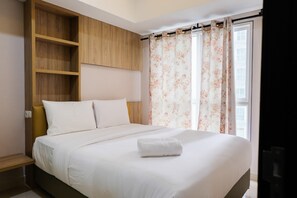 Room | 1 bedroom, free WiFi, bed sheets - Highest Value 1BR at Casa De Parco Apartment (Pagedangan)