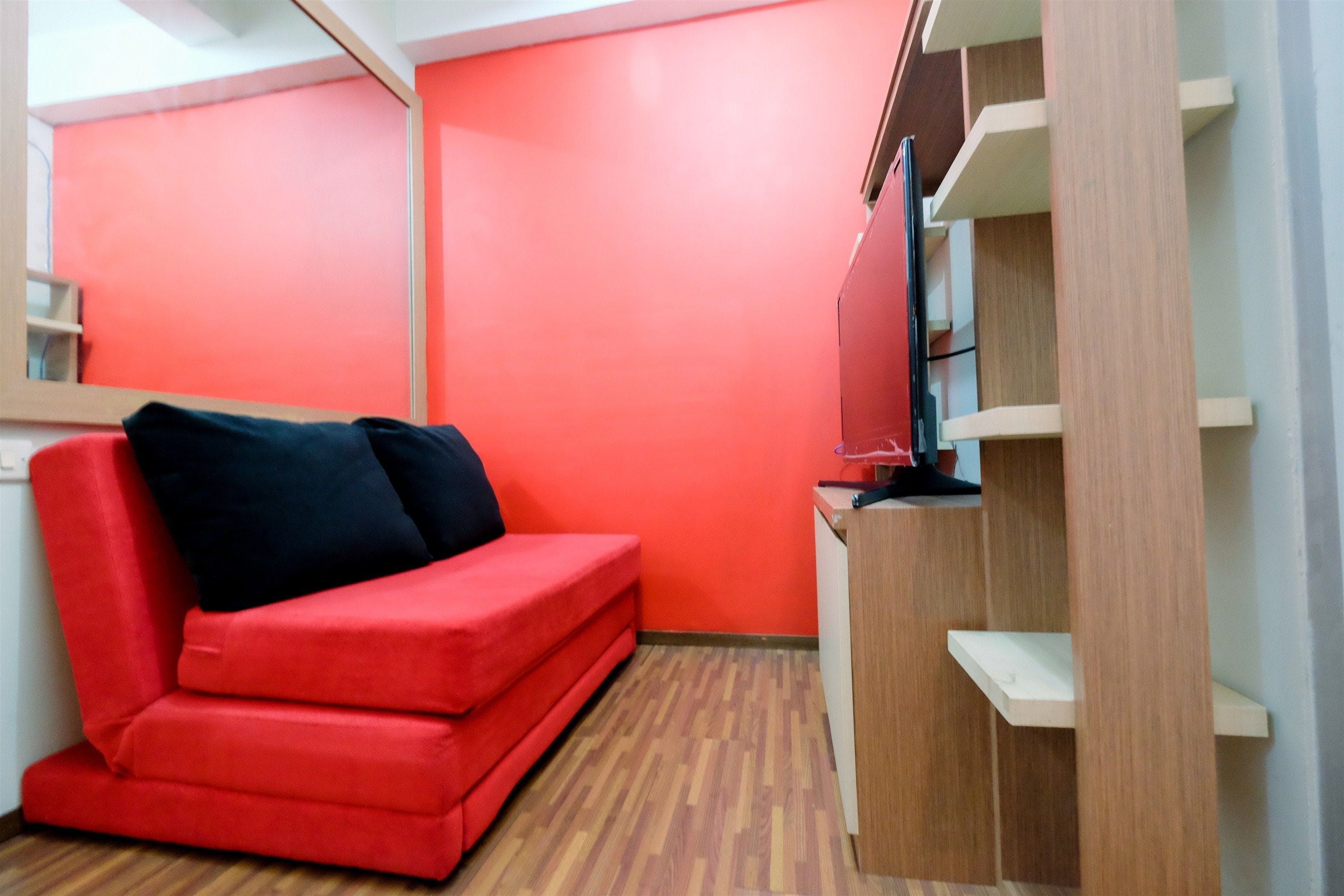 Room | Living area | TV