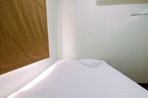 Habitación | 2 habitaciones, espacio para trabajar con laptop y ropa de cama 