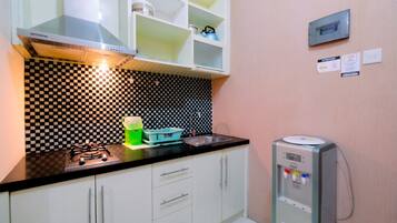 Fridge, stovetop, cookware/dishes/utensils