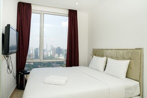 Room | 3 bedrooms, desk, iron/ironing board, free WiFi - Luxurious 3BR Apartment at FX Residence Sudirman (Jakarta)