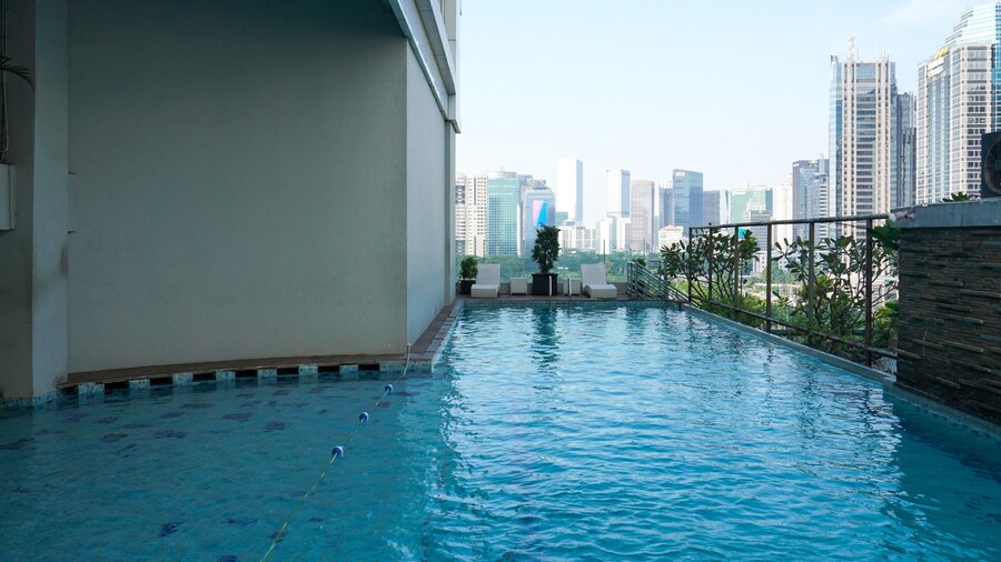 Luxurious 3BR Apartment at FX Residence Sudirman