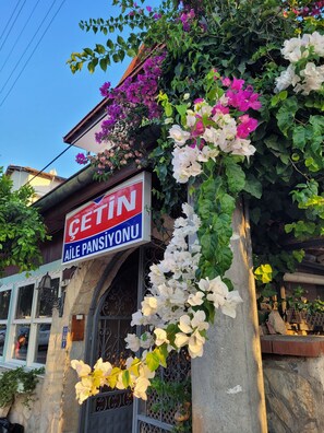 Exterior - Cetin Pansiyon (Fethiye)