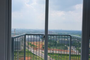 Balcony view - Modern Studio Casa De Parco Apartment (Pagedangan)