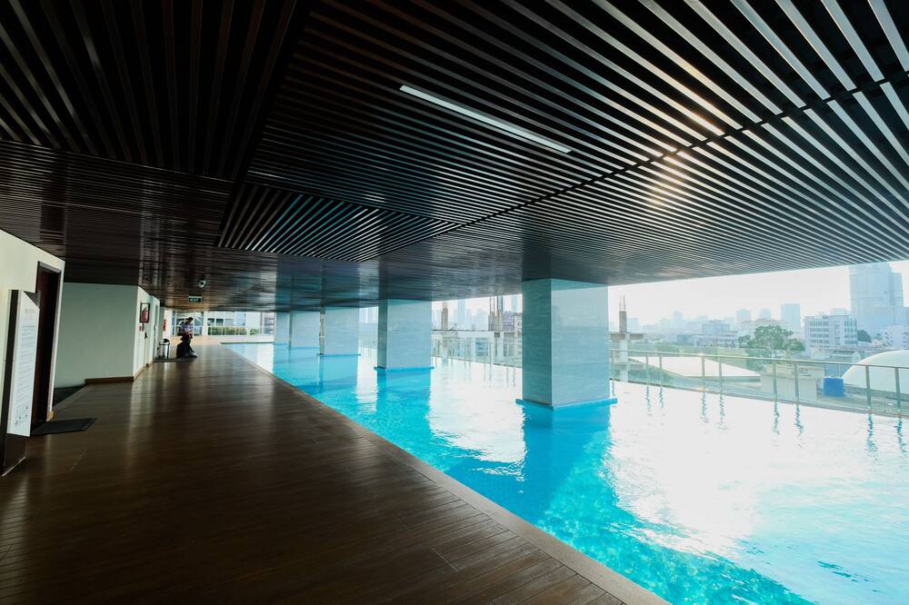 Modern Studio Menteng Park Apartment