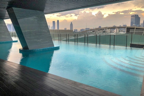 Nice Studio Menteng Park Apartment