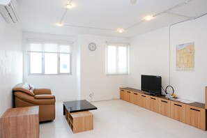 Zimmer | Wohnzimmer | Fernseher