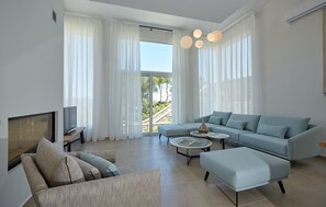 Grand-Villa, 4 Schlafzimmer | Wohnzimmer | Smart-TV, Netflix