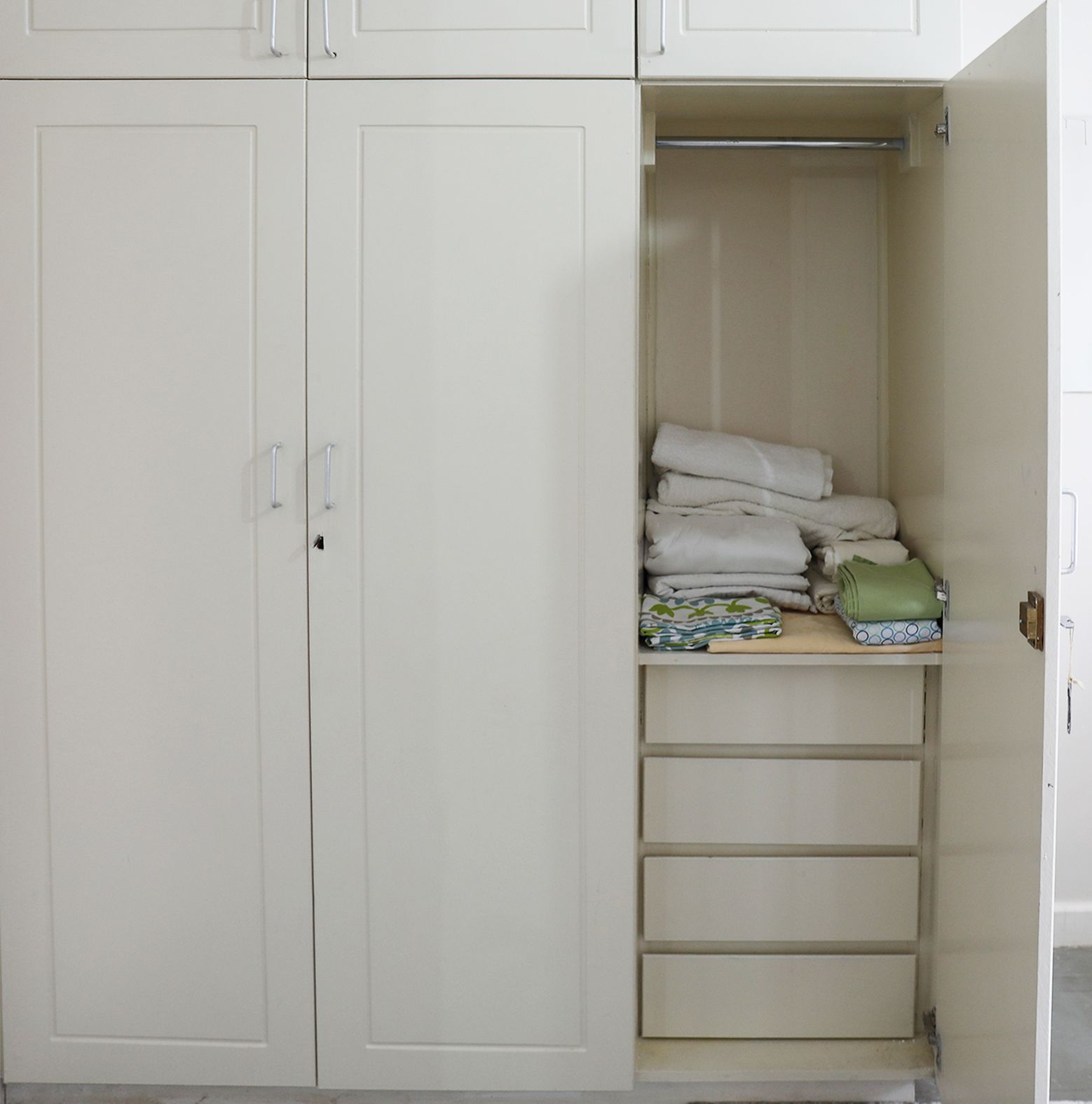 Standard House, 3 Bedrooms | 3 bedrooms, blackout drapes, iron/ironing board, free WiFi