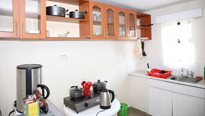 บ้านพักสแตนดาร์ด, 3 ห้องนอน | ครัวขนาดเล็กส่วนตัว | เครื่องชงกาแฟ/ชา, ตู้เย็น, ไมโครเวฟ, เตาอบ