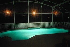 Piscina all'aperto, una piscina riscaldata