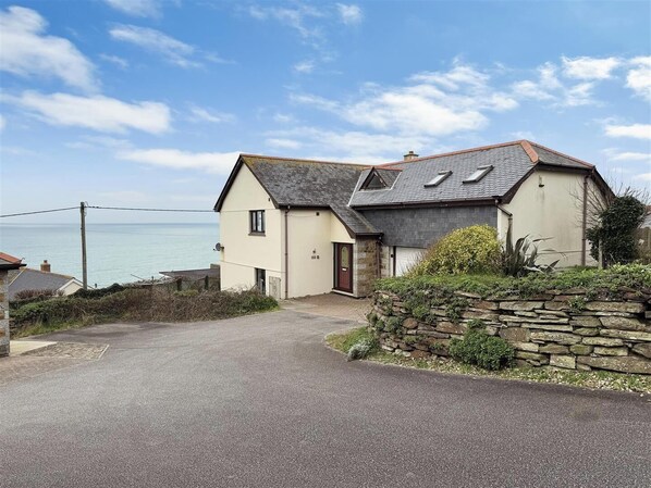 House | Exterior