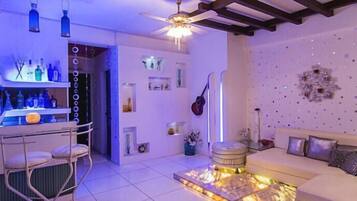 Luxury Apartment | Living area