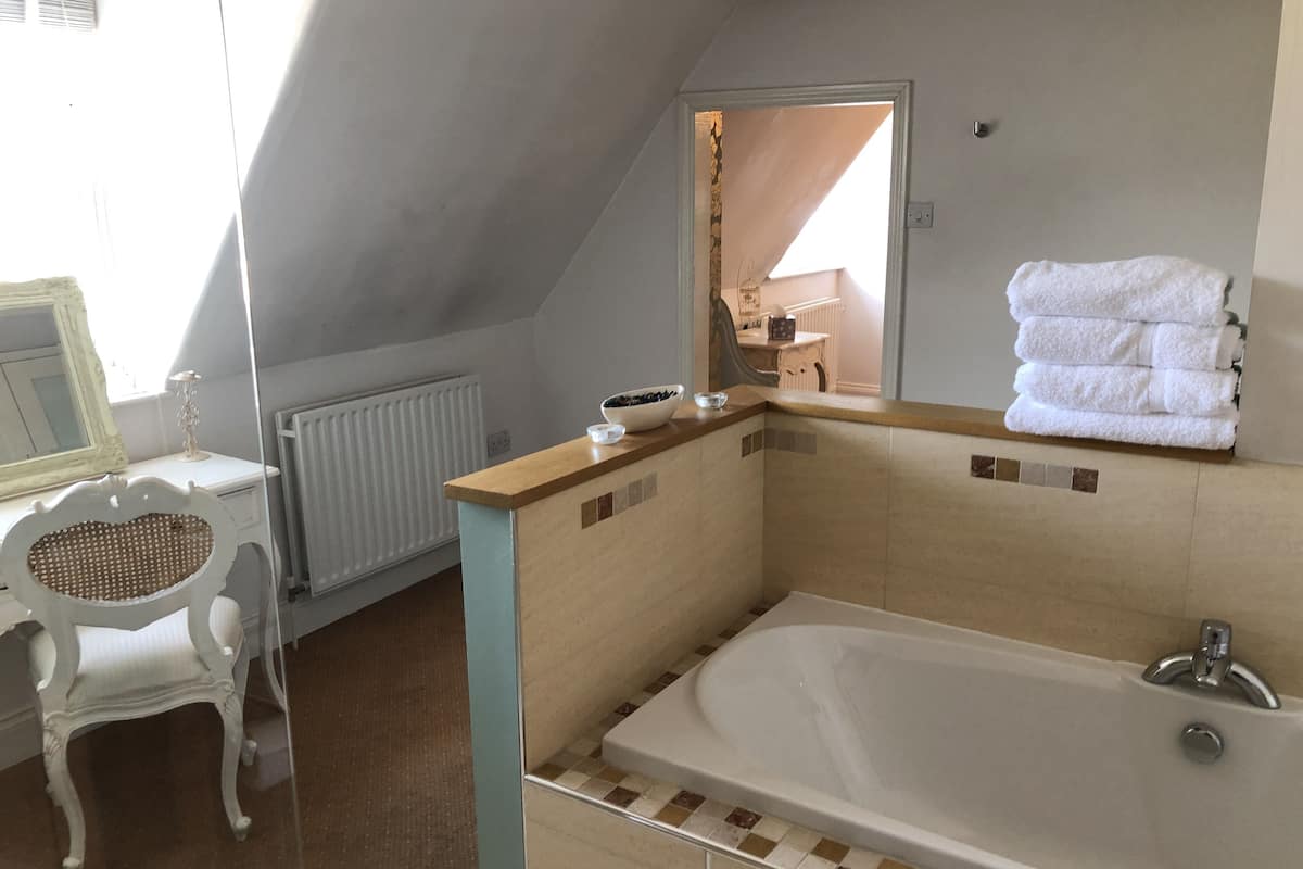 superior suite, ensuite | 1 bedroom