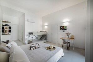 Chambre Quadruple (Zingaro)