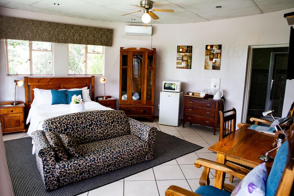 Luxury-Doppelzimmer (Upstairs) | 1 Schlafzimmer, Schreibtisch, laptopgeeigneter Arbeitsplatz