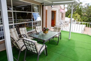 奢華雙人房 (Upstairs) | 露台/庭院