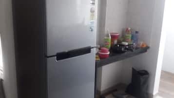 Refrigerador, placa de cocina