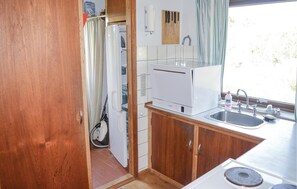 Refrigerador, microondas, parrilla de estufa y lavavajillas 