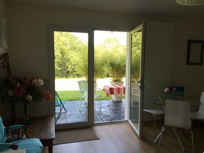 Triple Room (n°2) | Terrace/patio - Chambres d'Hotes Etchea Arguitoan (Arcangues)