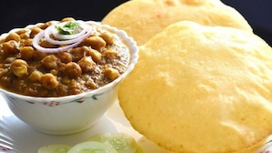 Local cuisine breakfast for a fee - Hotel Sehrawat Inn (New Delhi)