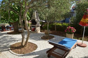 BBQ/picnic Area - Apartments Lumanera Mali Losinj (Mali Losinj)